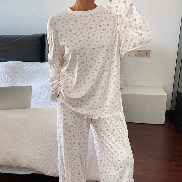Grey Casual Women's Ditsy Floral Loose & Comfortable Pajama Set - Picture 6 of 7